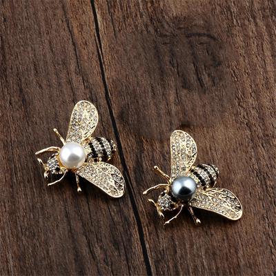 3D Exquisite Women Delicate Bee EnamelDelicate Alloy Pin Brooch Breastpin Jewelry Cloth Accessories Gift
