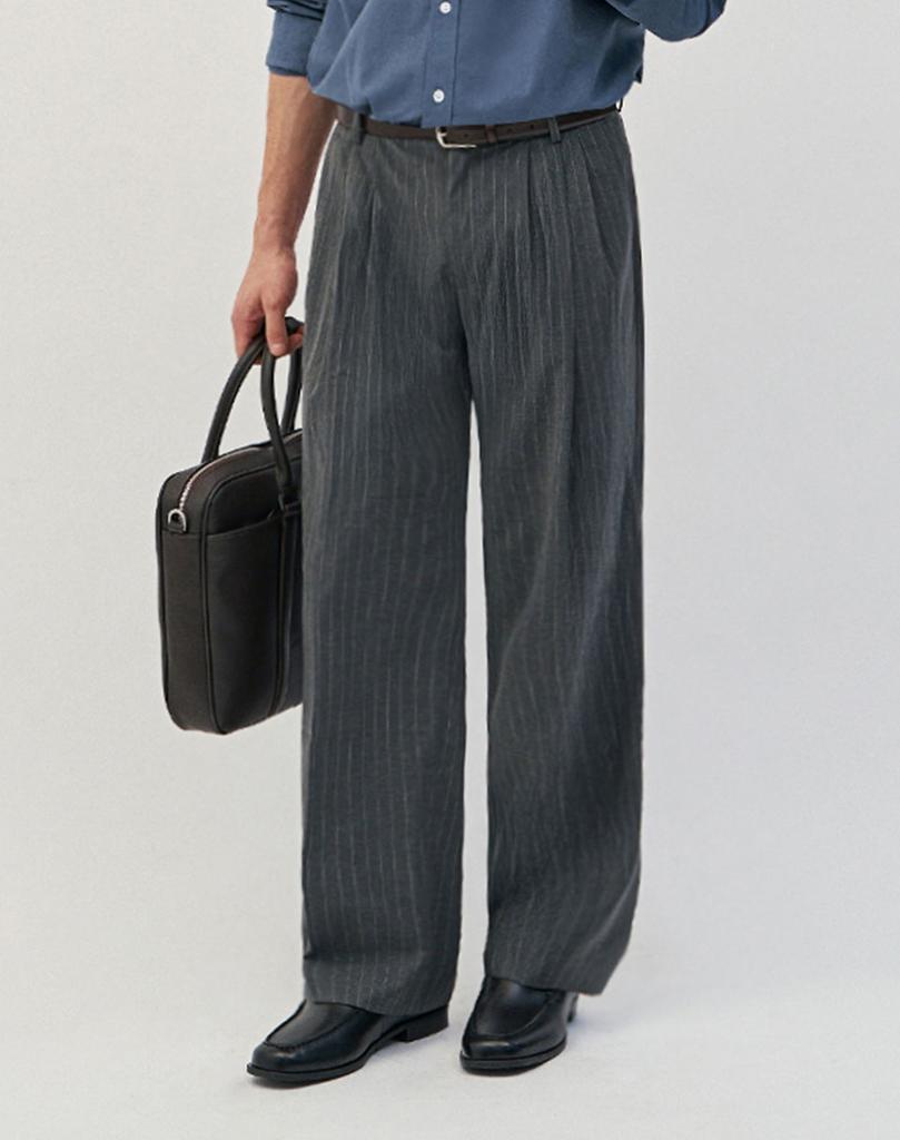 WORK ON BODY OFF Three-Tuck Semi-Wide Striped Slacks [Gray]
