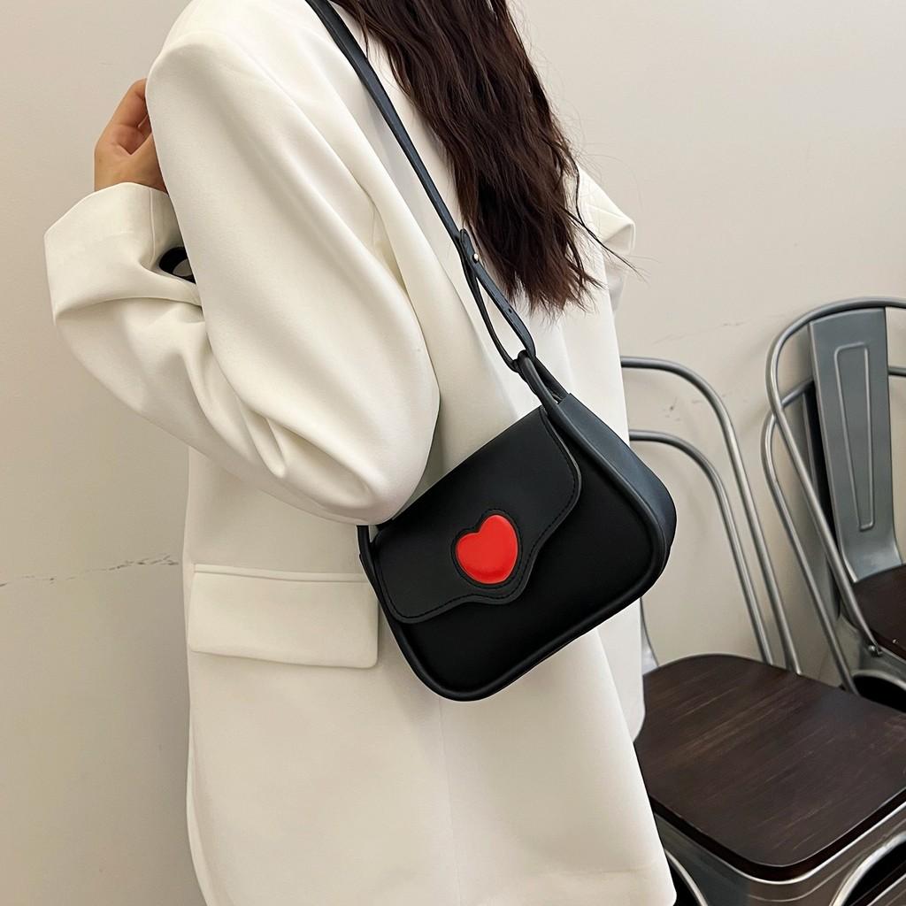 Modern Pu Shoulder Bag With Inner Phone Pocket For Streetwear Look