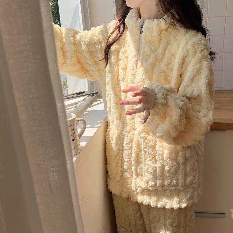Women's 2024 Milk Yellow Coral Fleece Pajamas with Velvet Lining and Zipper for Fall/Winter Wear.