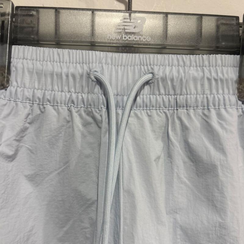 NeW Balance W LightWeight 4 Part Woven Shorts nbnvf2W432 Light Blue