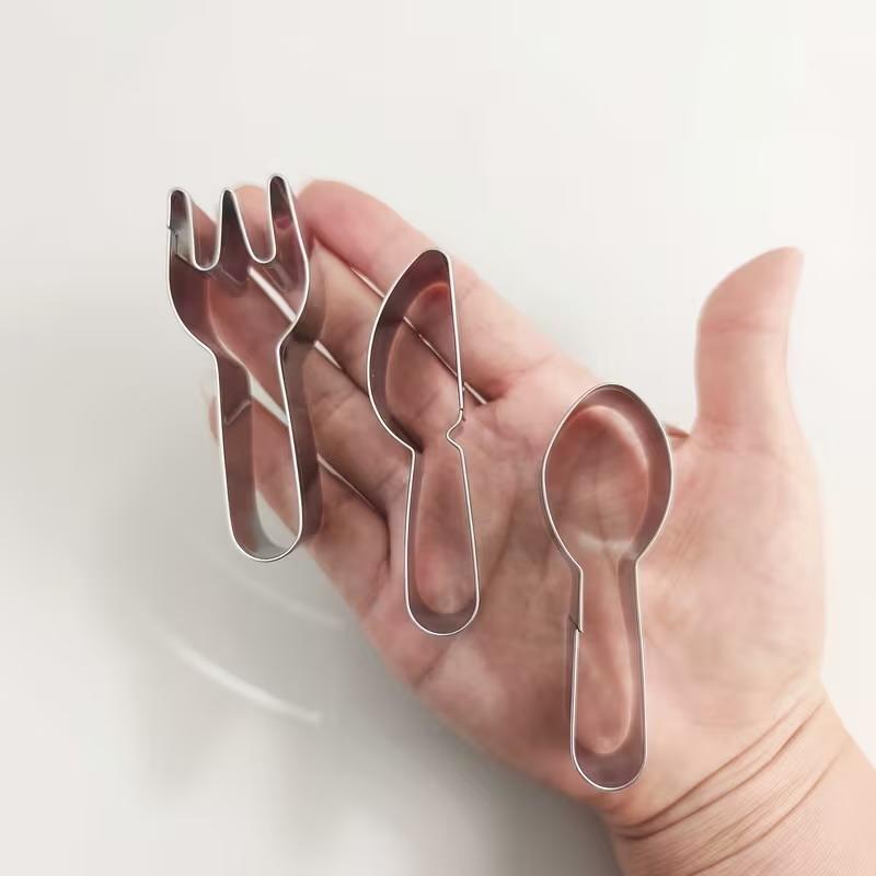 Cute Knife Fork Spoon Shaped Cookie Cutters Tableware Biscuits Moulds Stamps Stainless Steel Fondant Embossing Baking Tools