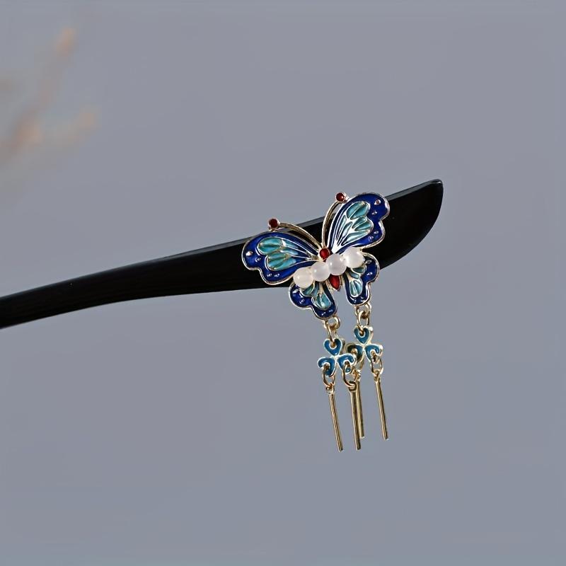 New Chinese style exquisite agile butterfly hairpin niche design Chinese style coiled hair wooden hairpin Hanfu qipao hairpin