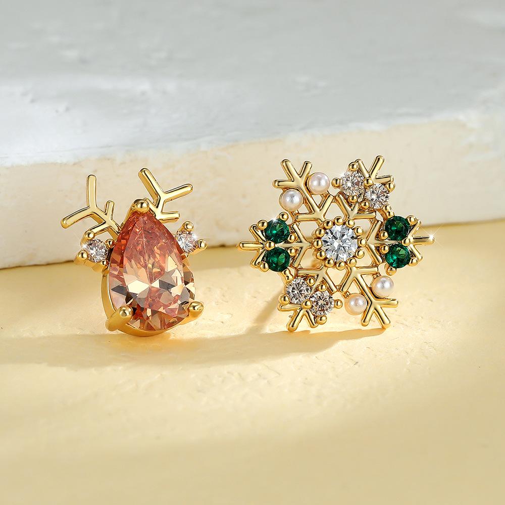 

New hot-selling Christmas zircon snowflake elk ring, elegant and exquisite trend collection ring
