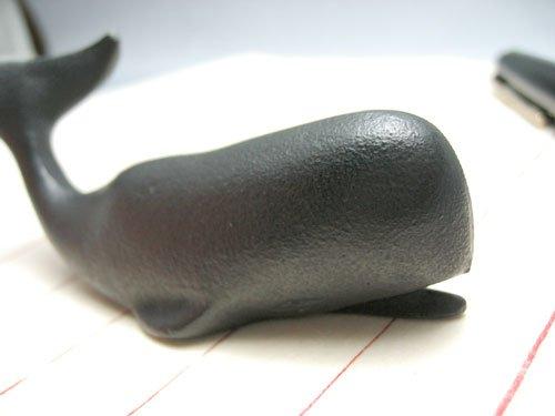 Whale Paperweight [Traditional Craftsmanship of Nanbu Ironware]