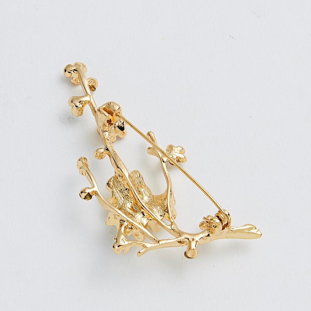 Elegant White Enamel Plum Blossom Brooches For Women Men Vintage Rhinestone Peach Flower Branches Buckle Pins Banquet Jewelry