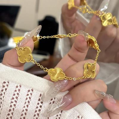 Guldpläterat Armband med Fyrklöver - Lätt Lyx, High-End, Utsökt Design