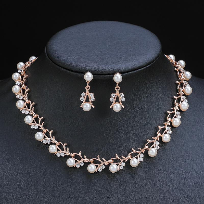 New Fashion personality flower Imitation Pearl Wedding Necklace Earring Set Bridal For Women Elegant Rhinestone Jewelry Gift