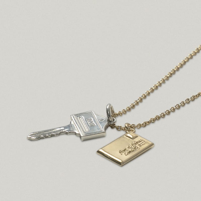 FOLNUA [folnua X Fi,ore] MINI POST KEY NECKLACE - GOLD CHAIN (TWO TONE)