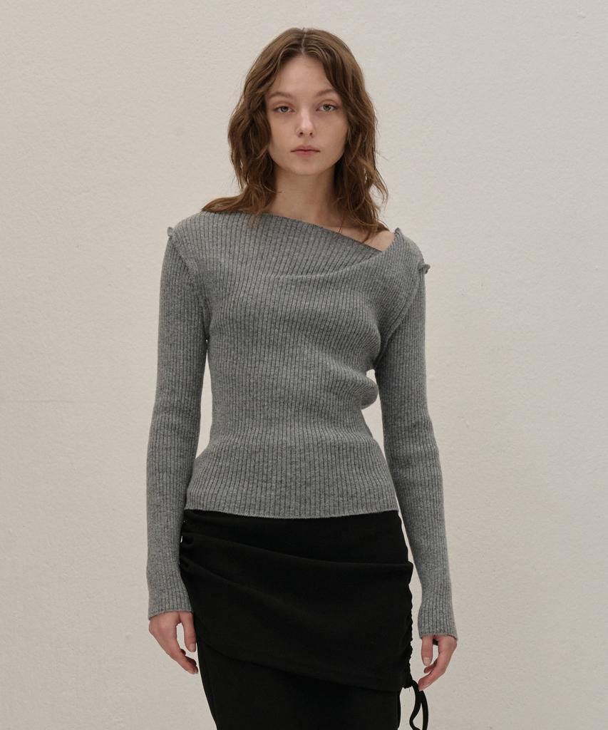 Kamino Off-Shoulder Knit Gray