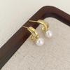 Elegant Gold-Plated C-Shaped Pearl Earrings for Women, Light Luxury Fashion Studs
