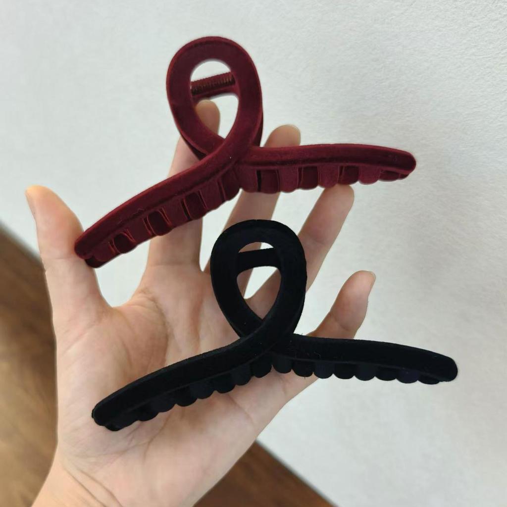 Elegant Autumn/Winter Large Flocked Claw Clip for High Ponytails - Internet Celebrity Style Hair Accessory