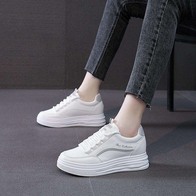 Fashion Women Contrast Color Sneakers 2025 Casual Lace Up Outdoor Shoes Comfortable Low Top Skate Shoes Designer Platform Sports Shoes