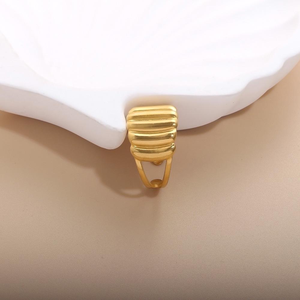 Kiss Hydraulic Stainless Steel 18K Gold Cute Titanium Cross-Border European & American Ring