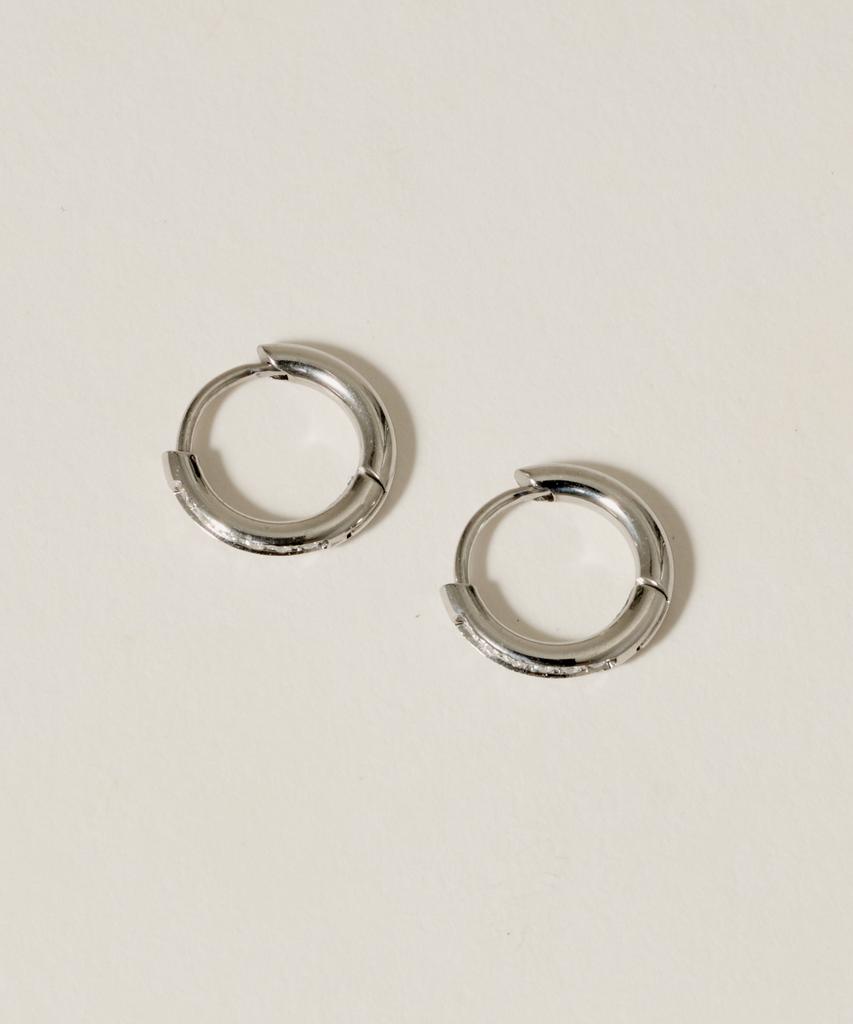Novice Tokyo Cz Hinged Hoop Pierce Surgical Cz Hinged Hoop Pierce [Stainless] / Silver