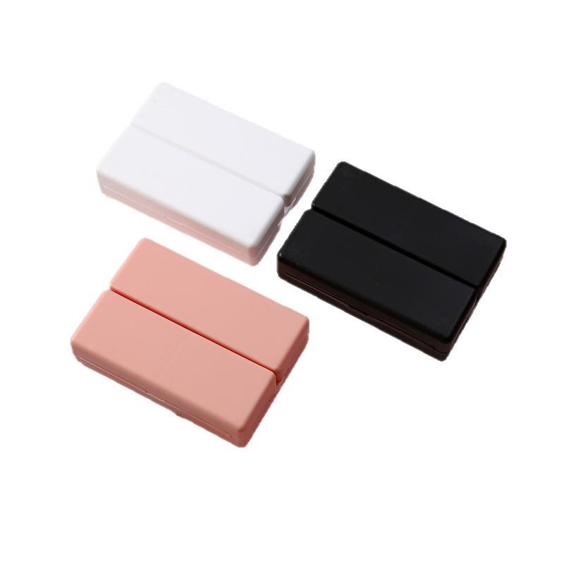 Magnetic 7-Compartment Dustproof & Moistureproof Pill Organizer with Lid