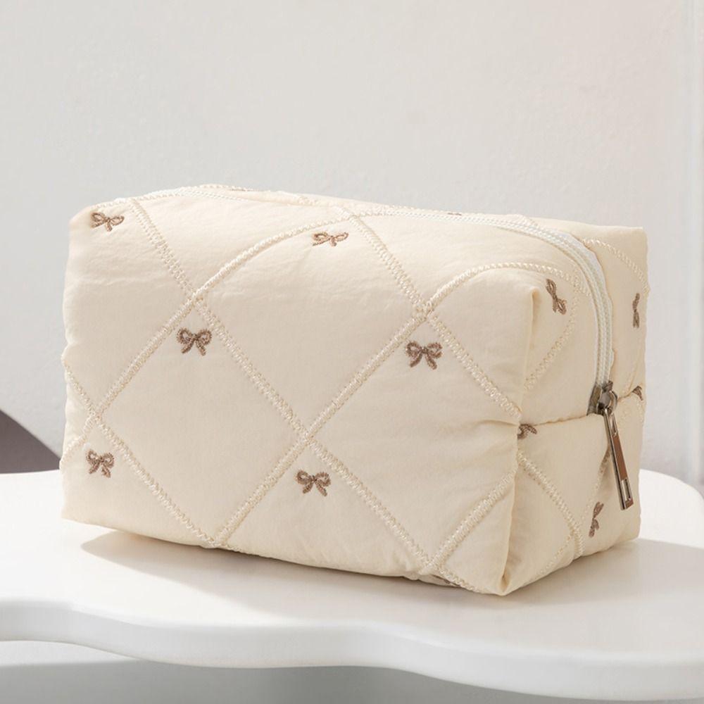 Multifunctional Bow Quilted Makeup Bag Large Capacity Portable Travel Toiletry Pouch Quilted Design Zipper Closure