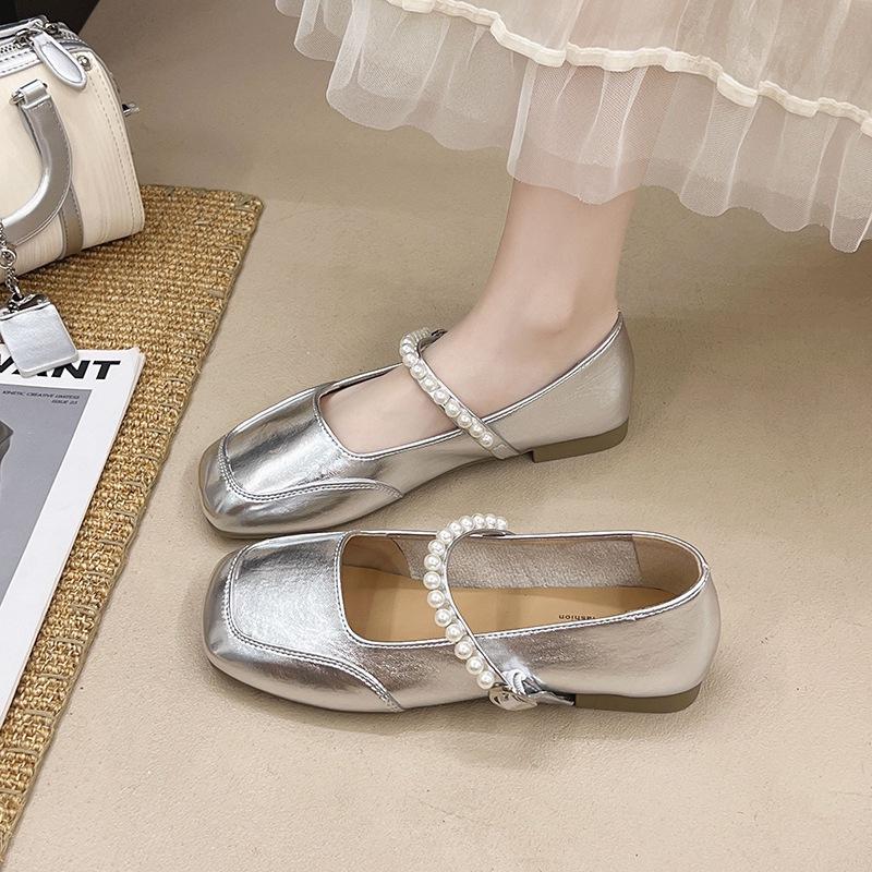 Beautiful flat-bottomed French silver light-mouth single shoes for women's 2025 new spring and autumn with skirt Mary Jane small leather shoes