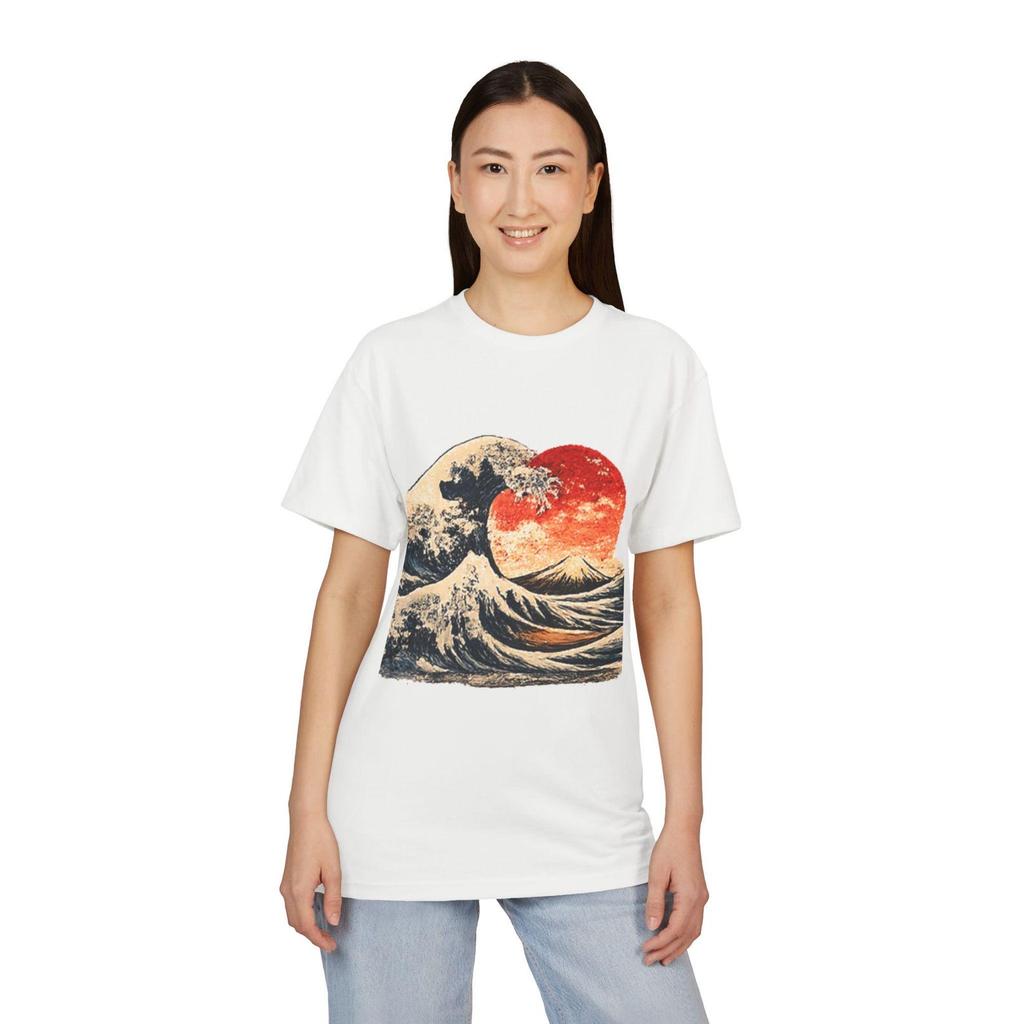 Vintage Japanese Wave T-Shirt | Sueded Great Wave Graphic Tee | Ukiyo-e Ocean Shirt | Red Sun Japanese Art Tee | Gift for Japan Lovers