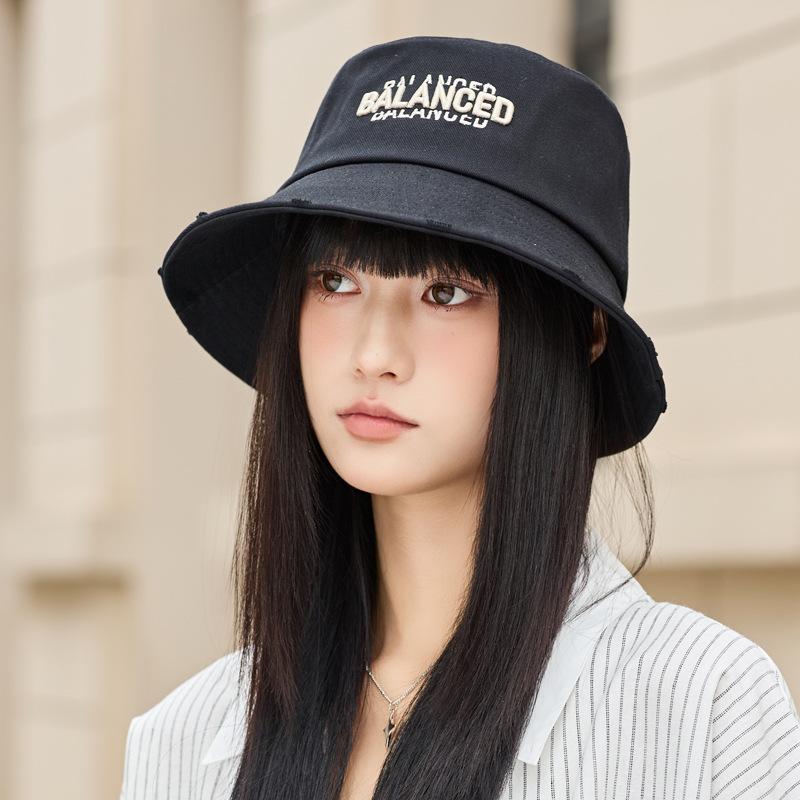Spring and Autumn New Hat Women's High Quality Embroidered Letters Bucket Hat Travel Sunscreen Visor