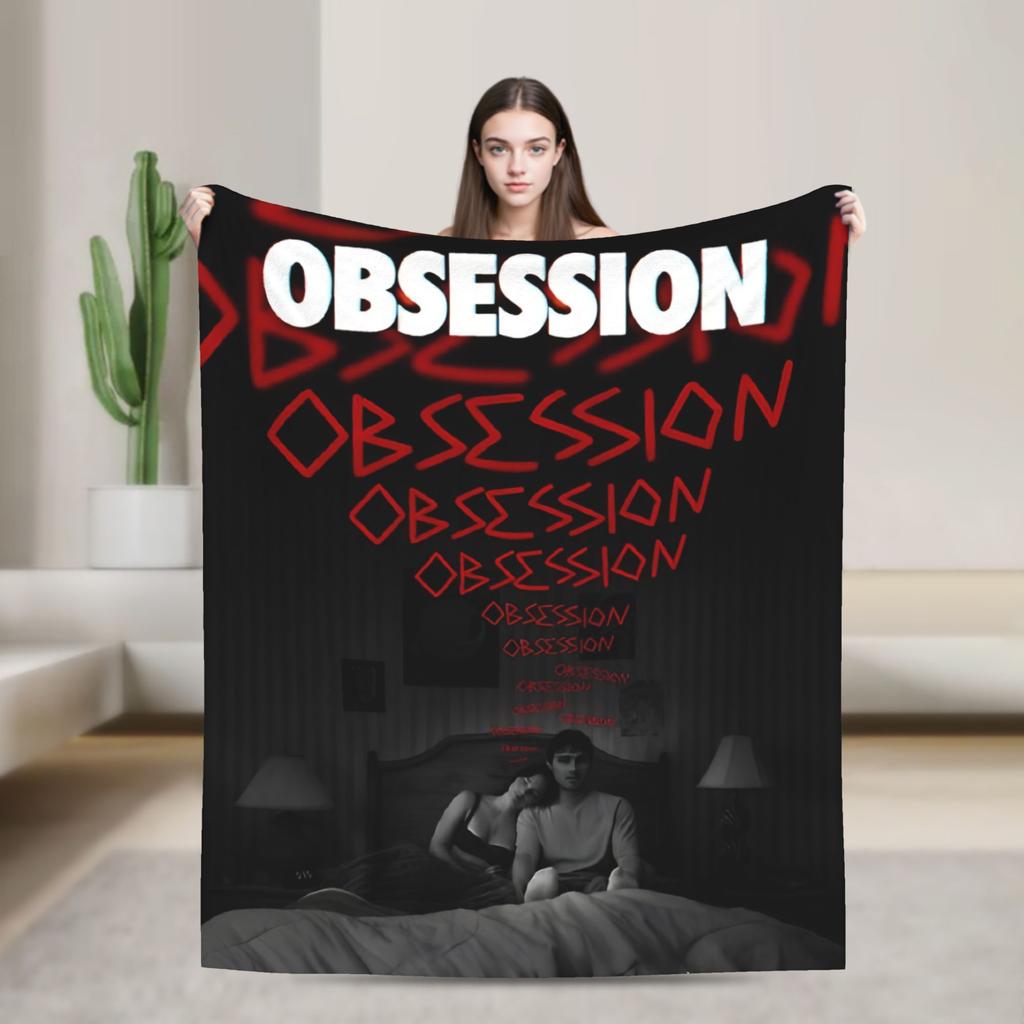 Obsession Bloody Girl Black and White Blanket Warm Plush Throw Blanket For Boy Girl Living Room Flannel Bedspread Bed Cover