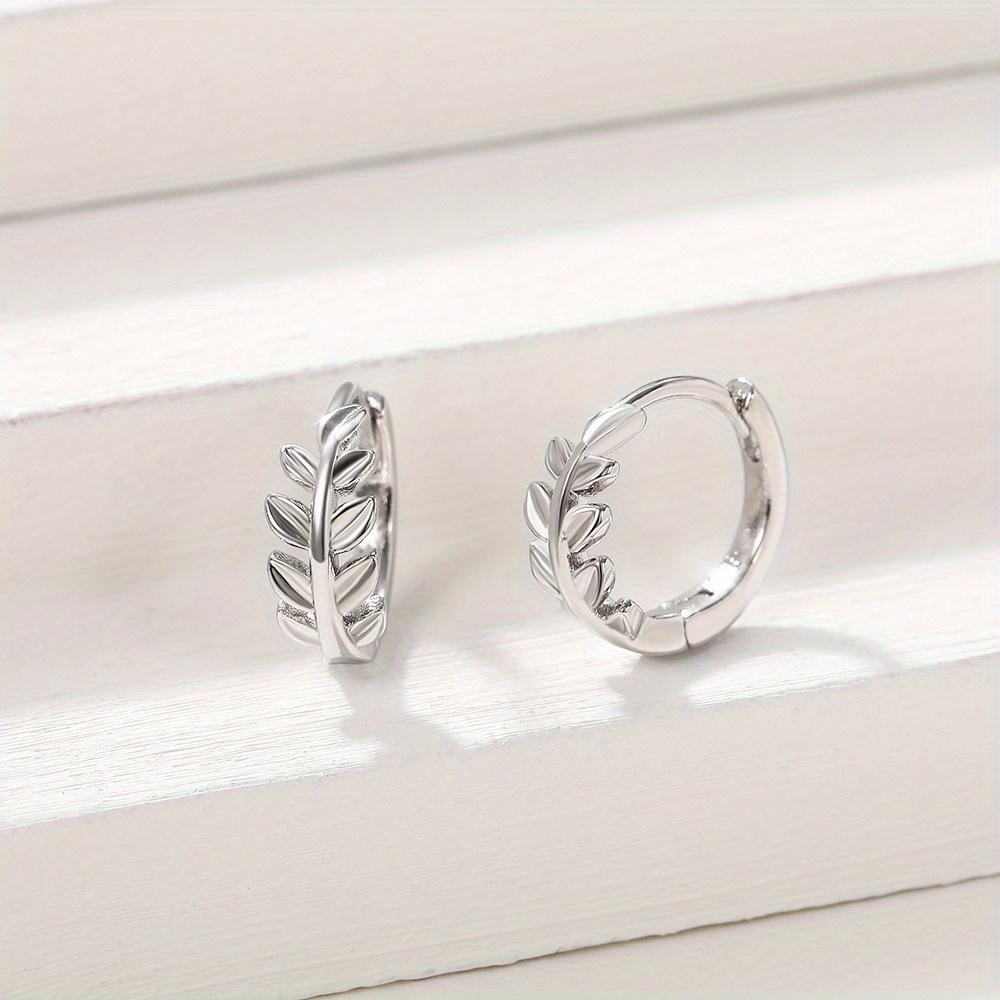 1 Pair of Art Fresh Leaf Ear Buckles, Olive Leaf Olive Branch Earrings, Stylish Silver Earrings