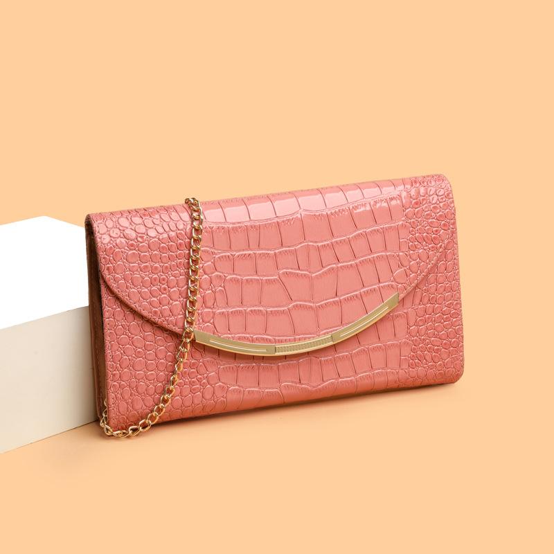 O geantă de seară tip clutch scurtă la modă cu compartimente multiple și un portmoneu pentru monede