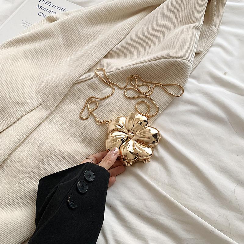 Personalisierte Nischendesign Mini-Blumentasche Damen Süßer cooler Stil Hot Girl Tasche Kettentasche Umhängetasche Lippenstifttasche Clip-Mundtasche