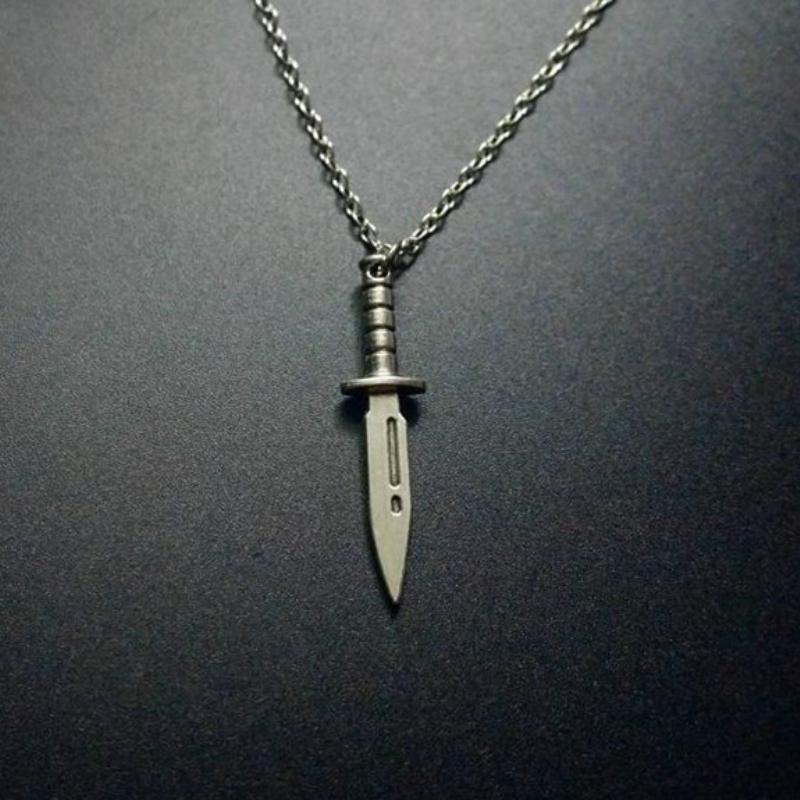 

#1шт Новый готический кулон-кинжал, чокер-ожерелье для мужчин, женщин, девушек, парней, панк, хип-хоп, ювелирные аксессуары, подарок