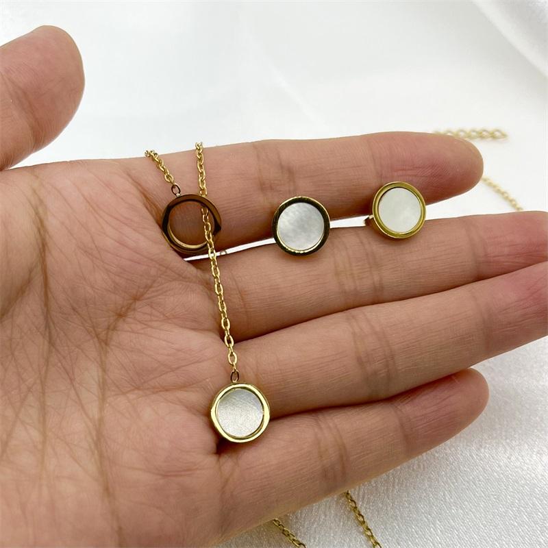 Hc Stainless Steel Hot Selling Fashion Good Price Jewelry Style  Round Luxury Necklace Three Piece Set for Everyday Wear