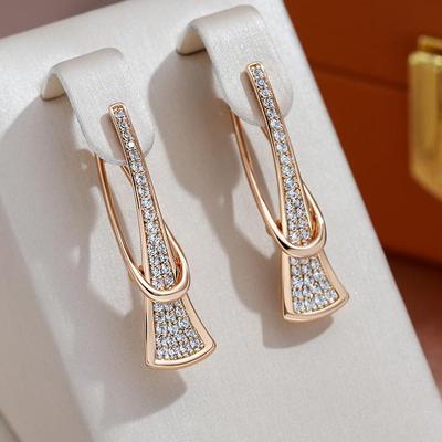 Elegante Kurve Lange Anhänger Voll Zirkon Frauen Ohrringe Persönlichkeit Schnalle Täglichen Schmuck