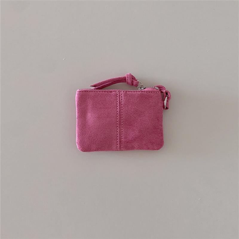 

Мини-сумка на плечо из замши с леопардовым принтом: Губная помада и кошелек для монет