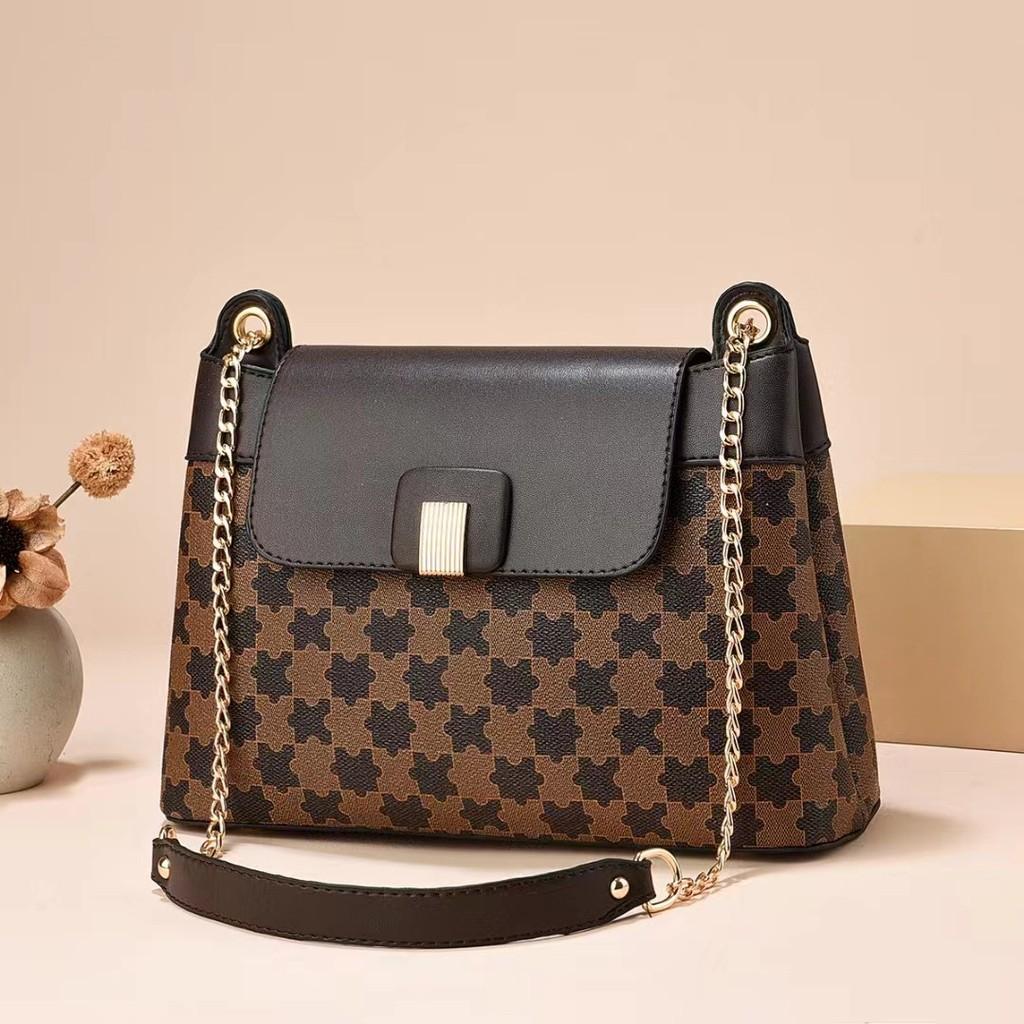 Stylish Fashionable Printed Small Square Bag For Women With High Capacity Design