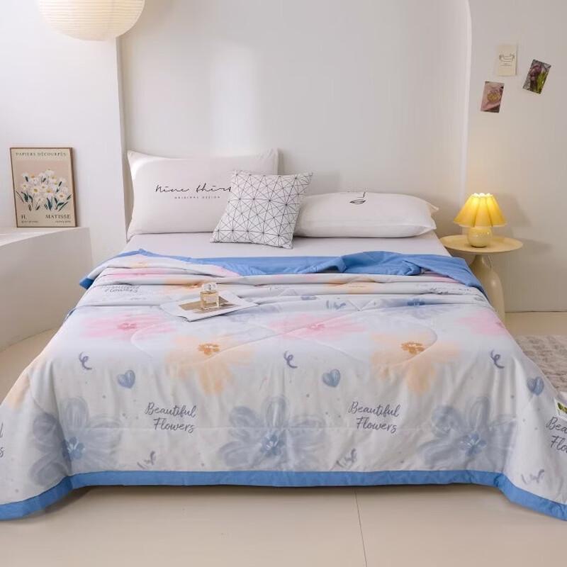 Hodo Floral All-Season Quilt