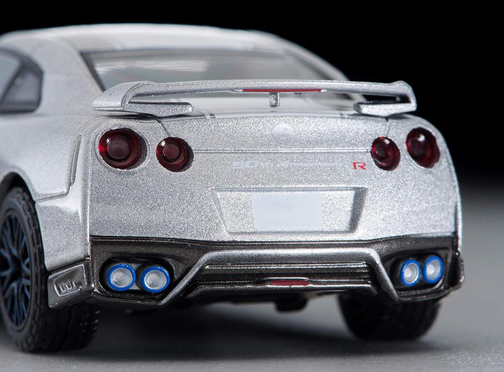Tomica Limited Vintage Neo 1/64 LV-N200b Nissan GT-R 50th Anniversary Silberfarbenes Fertigmodell