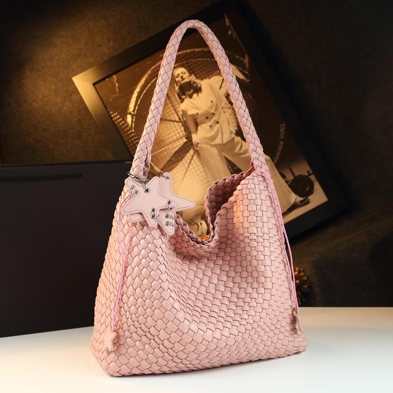 Woven big bag new fashion leather women's bag fashion trend large capacity shoulder bag grid bucket bag