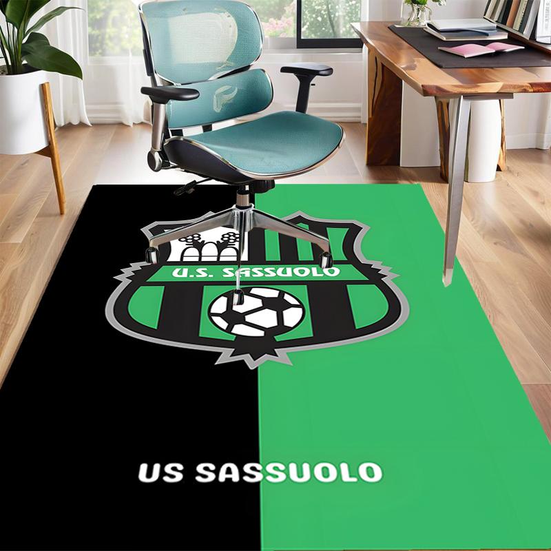 1pc Football Team Design Area Rug - Non-Slip, Soft & Cozy Floor Mat for Living Room, Bedroom, Office - Indoor/Outdoor Decorative Carpet