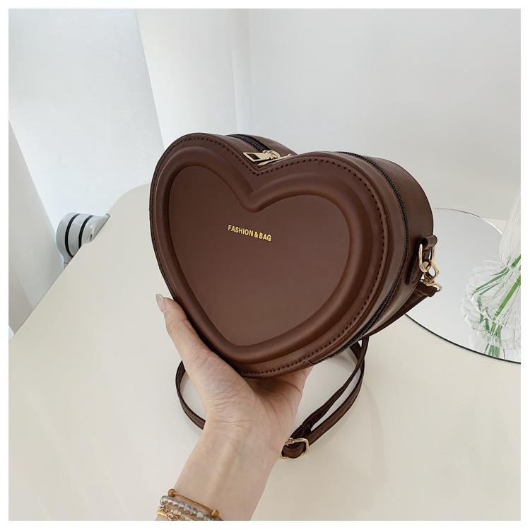 

Women s Heart-Shaped Candy Color Shoulder Bag PU Leather Crossbody with Zipper Closure, Adjustable Strap for Casual Daily Use коричневый