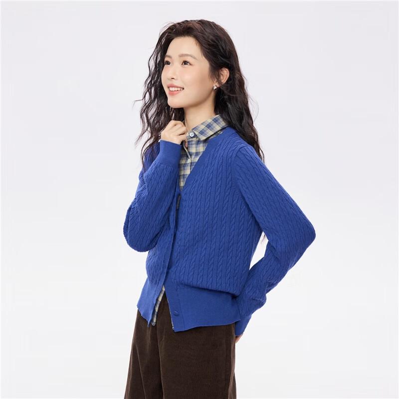 Giordano Miu Collection Women's Cable Knit V-Neck Cardigan