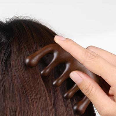 Yousheng Massagekamm aus Holz für die Kopfhaut, breite Zähne, natürliches Sandelholz, Stressabbau, Haarwachstum, Geschenk für lockiges Haar