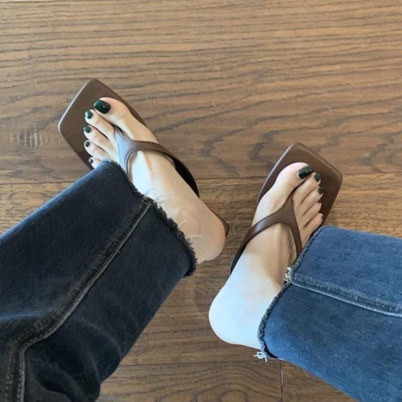 Fashion Fashion Square Clip Toe Women Slippers 2025 Summer Low Heels Beach Sandals Flip Flops Mules Slides Ladies Shoes