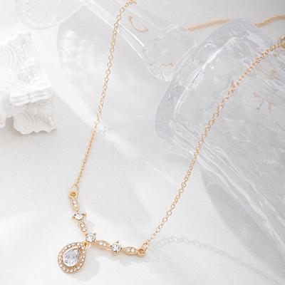 Accessories: Personality, Diamond-encrusted O-chain Pendant, Niche Versatility, Water Drop Necklace for Women