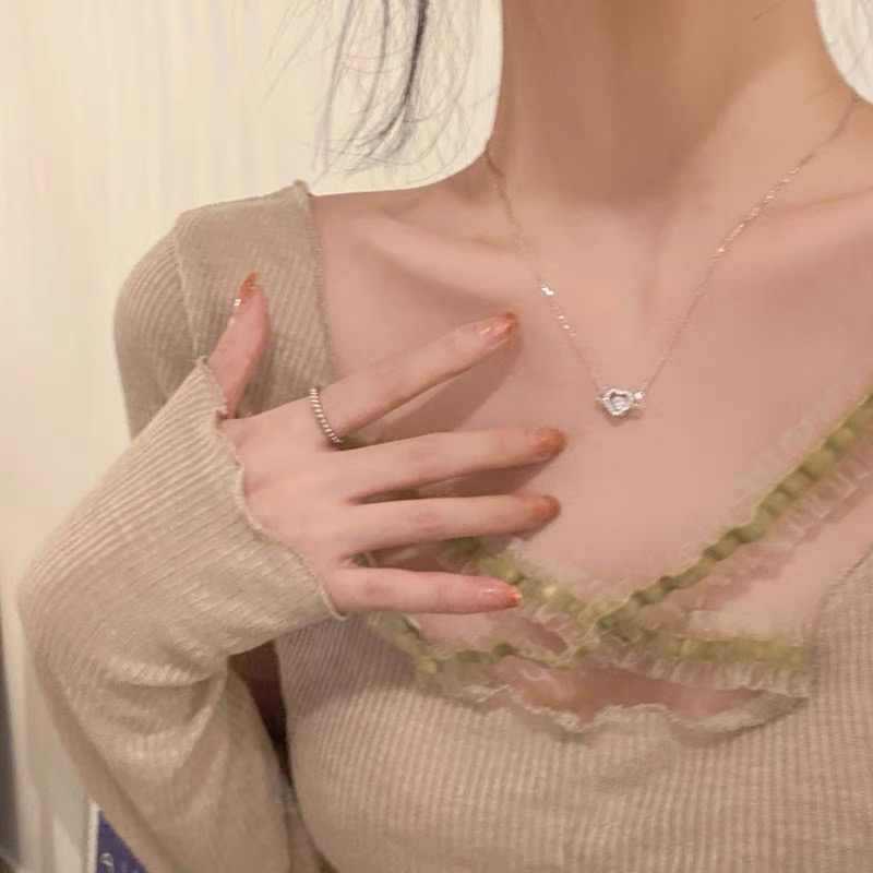 Schlagendes Herz Liebe Engelsflügel Halskette Damen Frisches und Süßes Nischen-Design Premium Langlebige Qualität Nützlich Praktisch