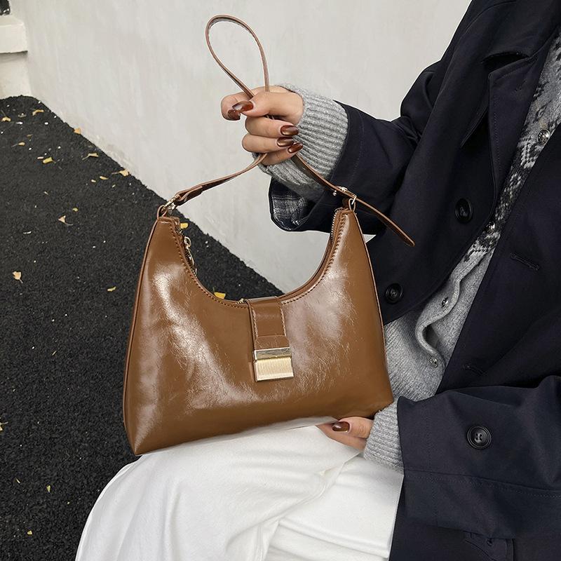 Niche High-end Women's Bag Fashion PU Shoulder Messenger Bag Light Luxury Solid Color Commuter Armpit Bag