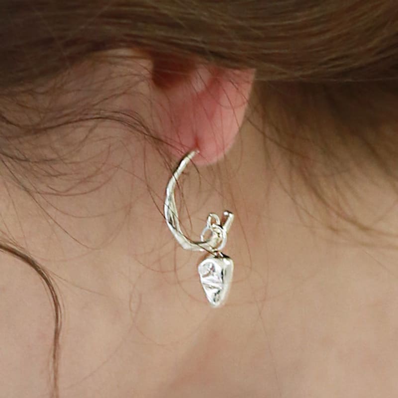 REINDEER GIMYO EARRING 07