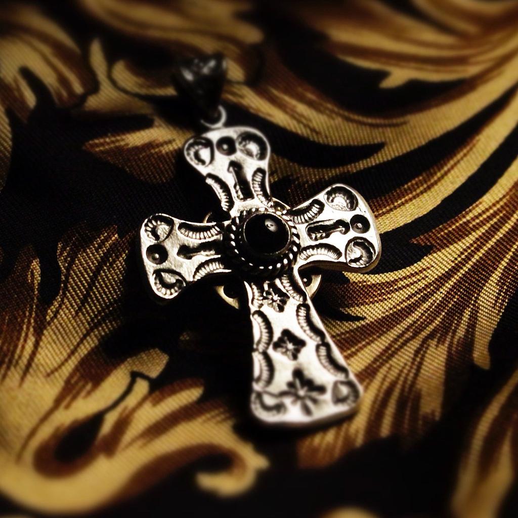 Koos Onyx Cross Pendant