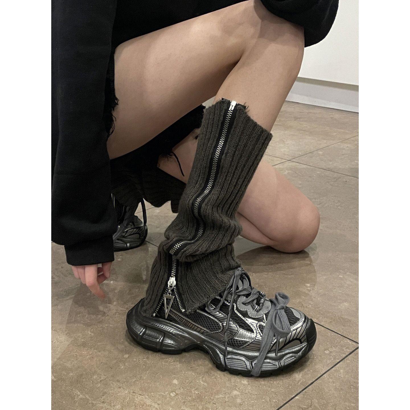 

Silver and black ins trendy versatile dad shoes women s spring 2025 new heightened thick-soled strap casual sports shoes 40