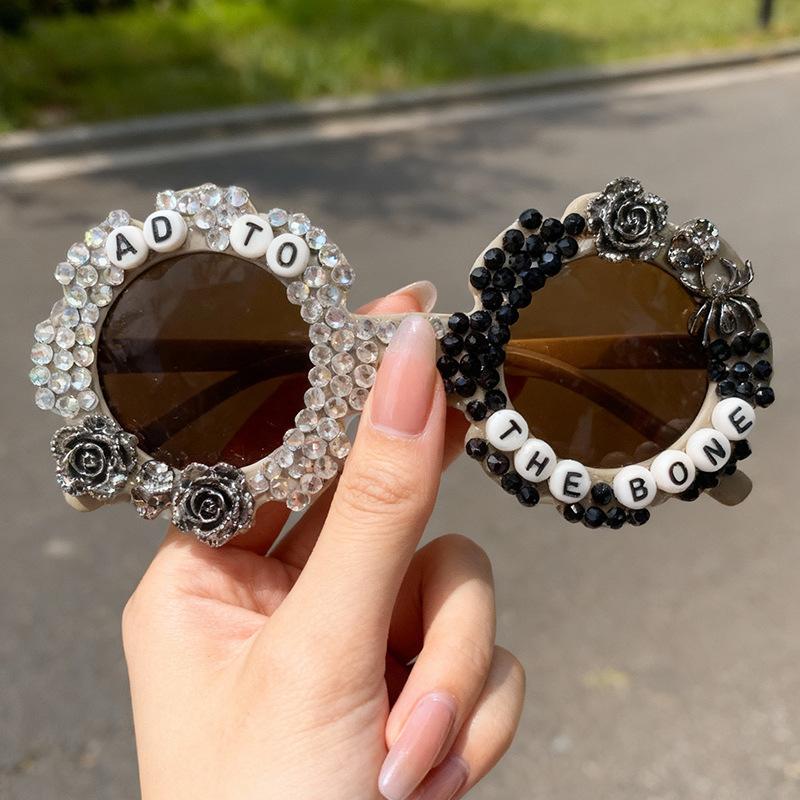 New men's and women's Halloween party skeleton ghost sunglasses pearl letter ghost glasses