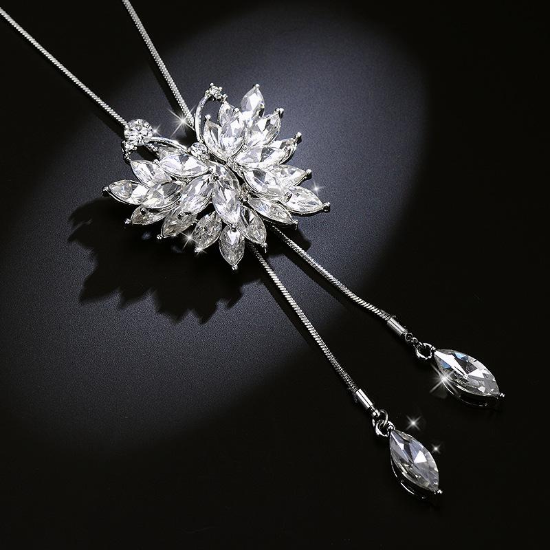 High-Quality Black Rose Necklace: Elegant Long Sweater Chain for Women