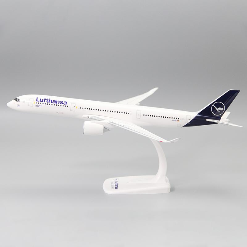 Plane Model Aircraft 1/200 A350 A350-900 Lufthansa NEW Livery Airline ABS Assembly Airplane Gift By Aviation Home Decor